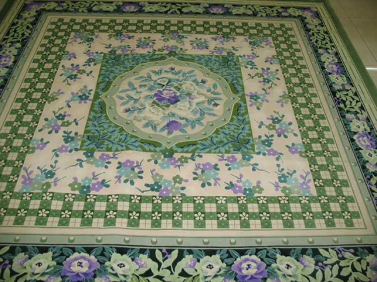 正方形牡丹图案地毯