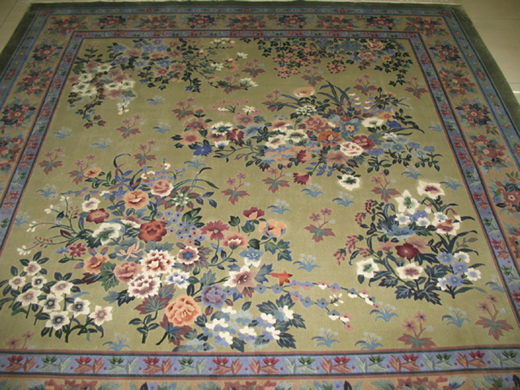 正方形牡丹图案地毯