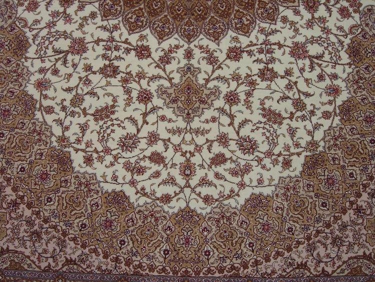 white field of nain design carpet
