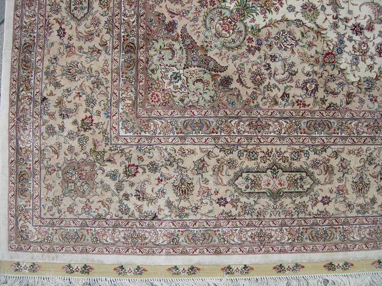 the blight color border of oriental silk carpet