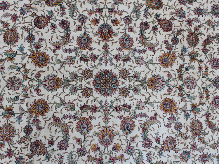 center of  silk carpet z276380